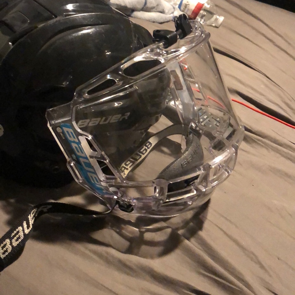 Fish bowl Bauer visor